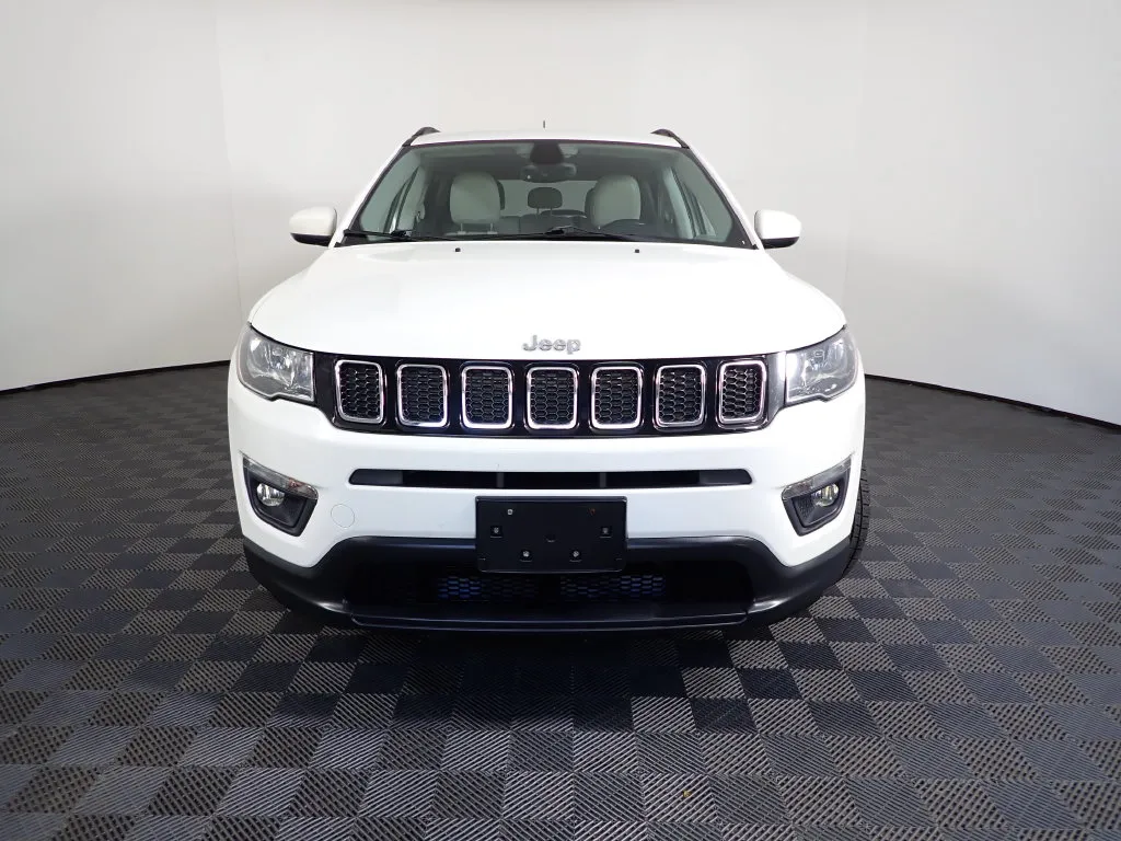 Jeep Compass photo 9