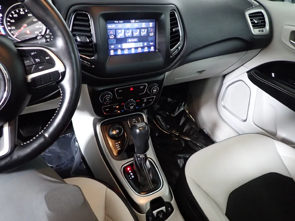 Jeep Compass photo 28