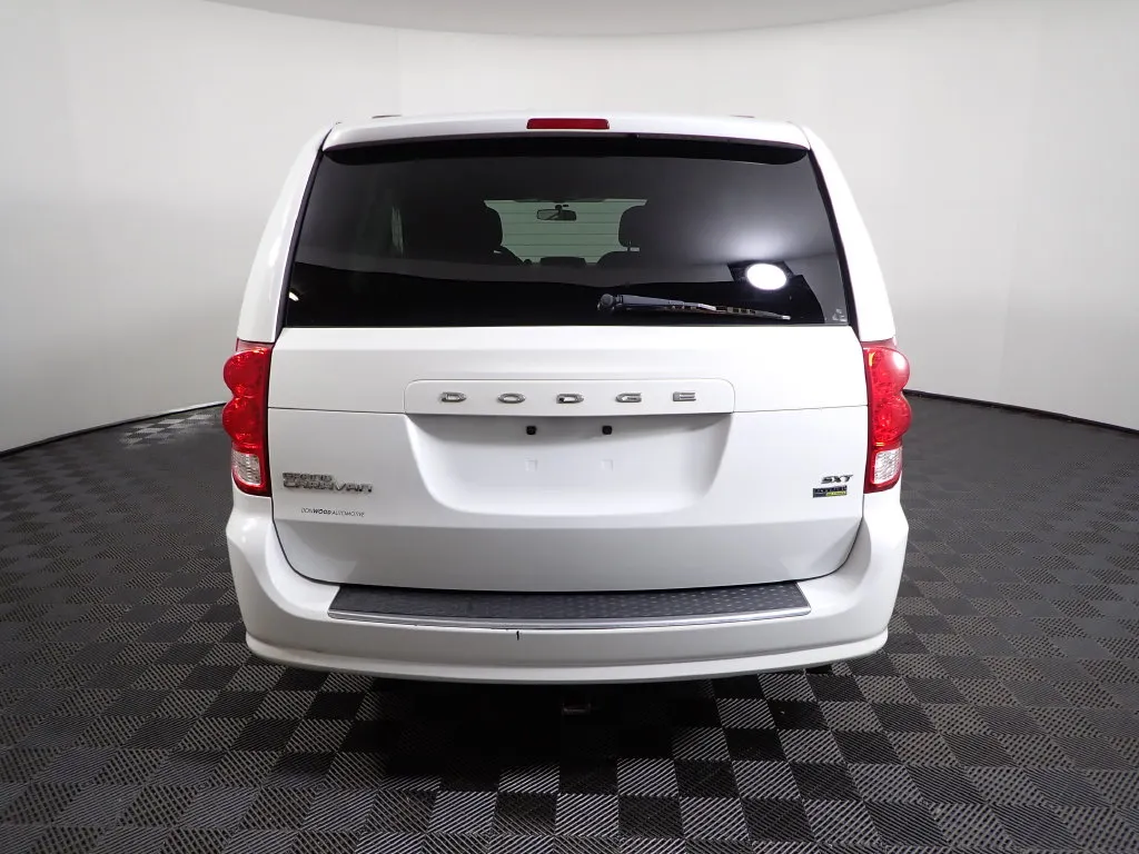 Dodge Grand Caravan photo 11