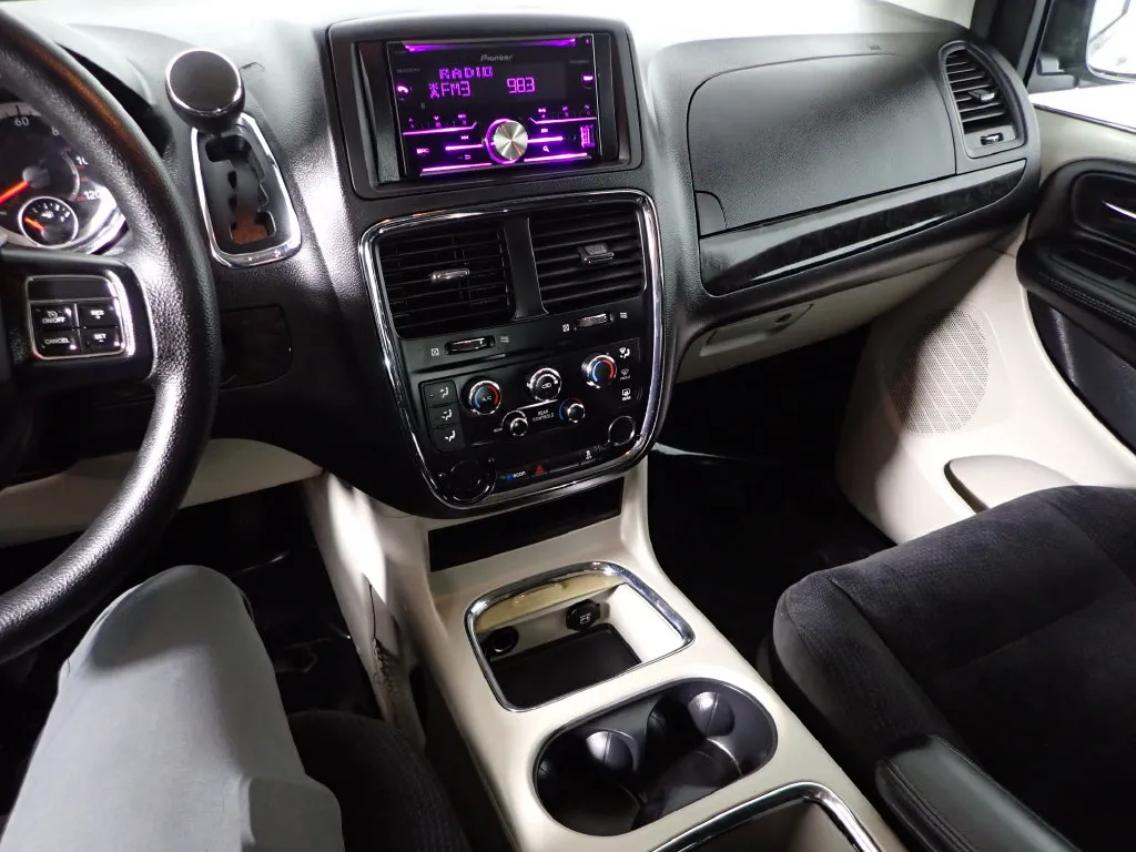 Dodge Grand Caravan photo 27