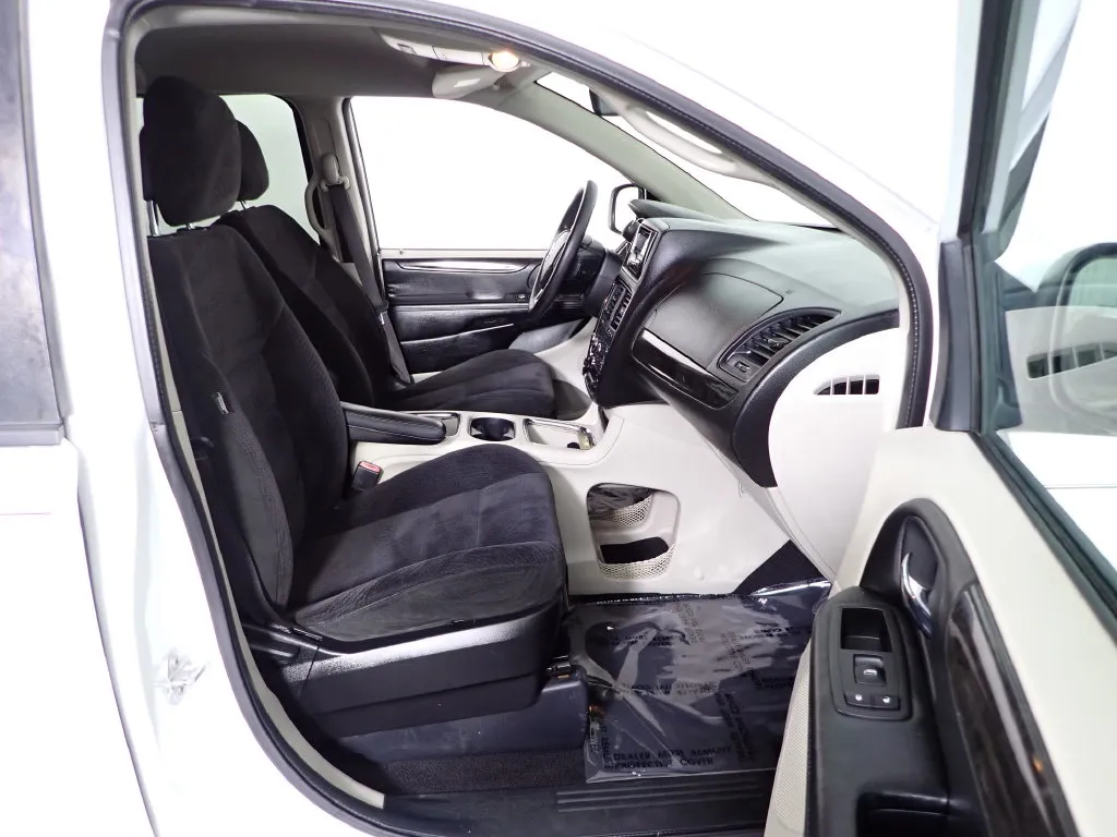 Dodge Grand Caravan photo 33