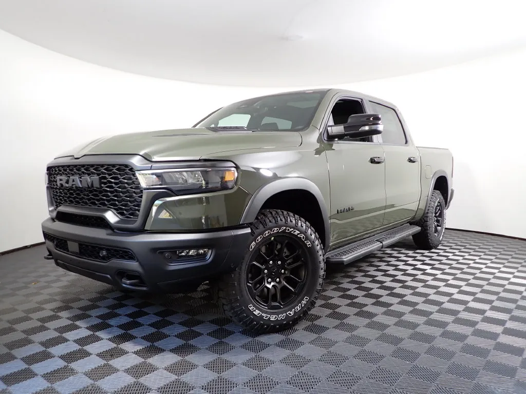 Ram 1500 photo 2