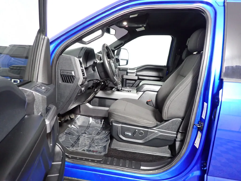 Ford F-150 photo 17
