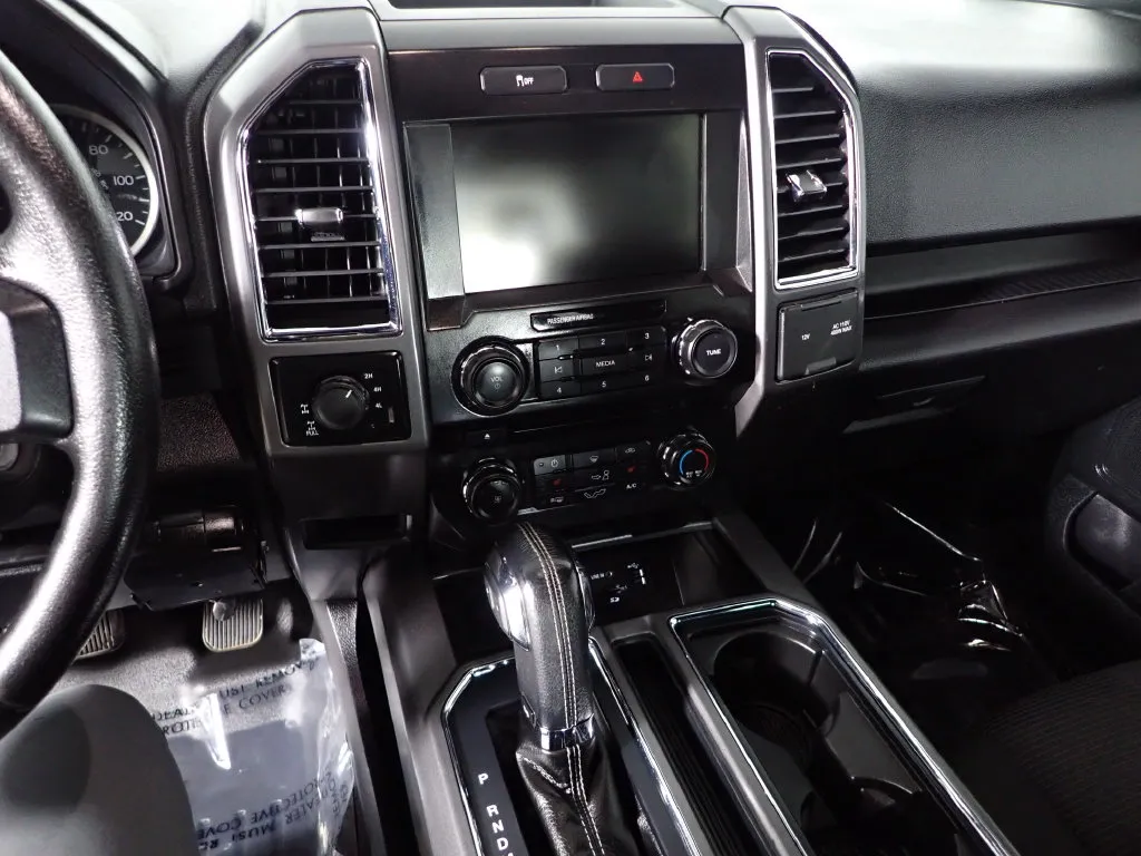 Ford F-150 photo 25