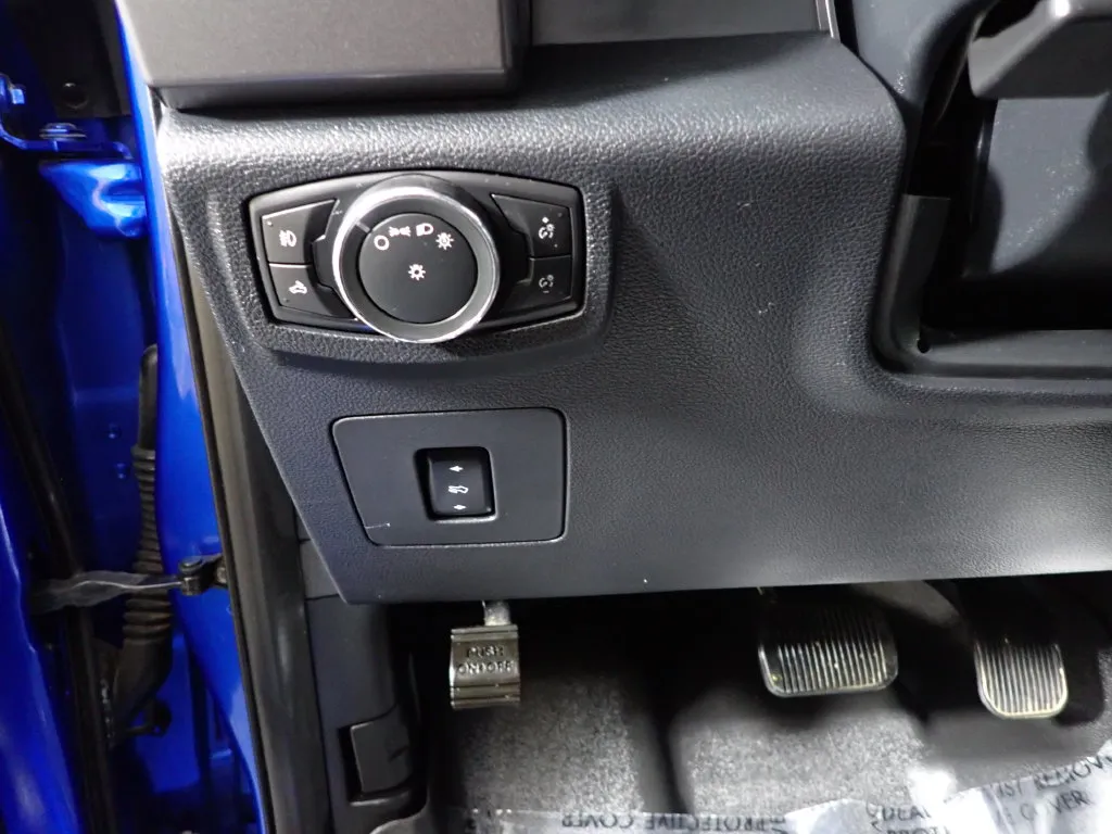 Ford F-150 photo 20