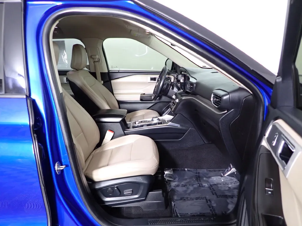 Ford Explorer photo 37
