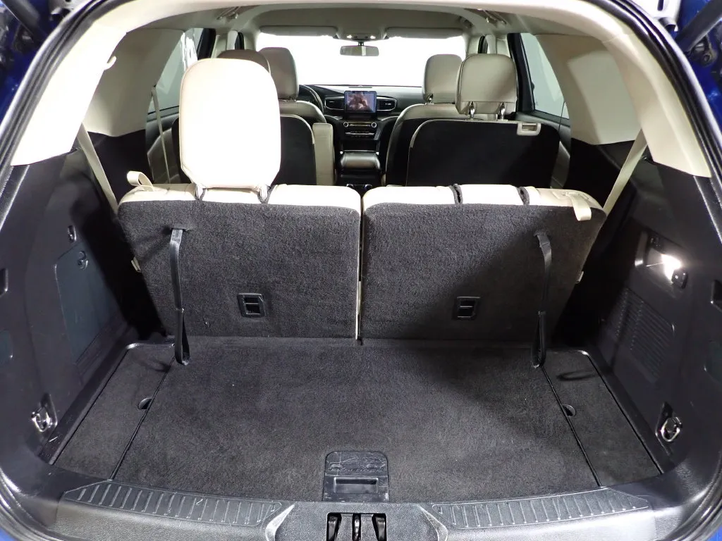 Ford Explorer photo 13