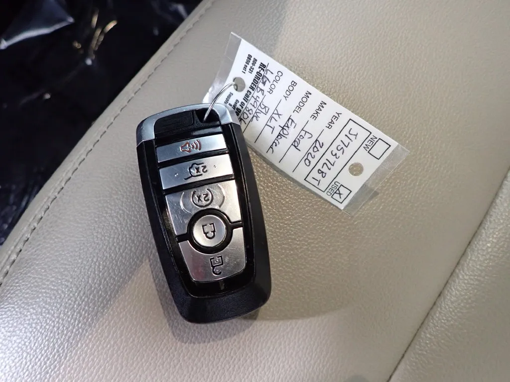 Ford Explorer photo 44