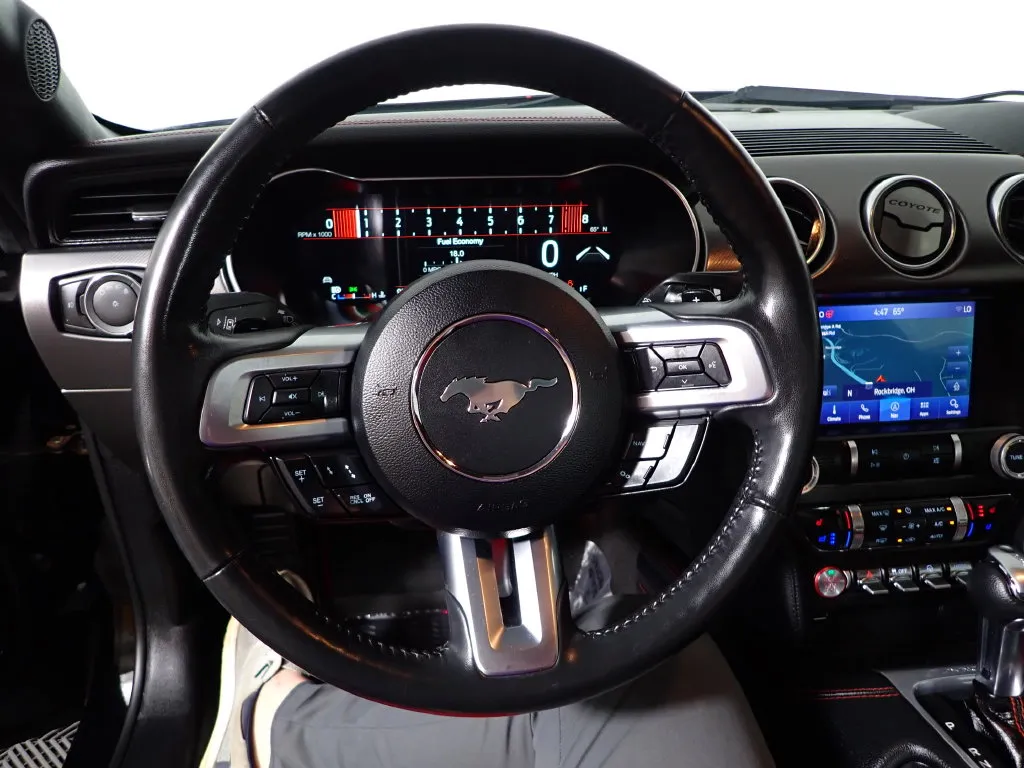 Ford Mustang photo 23