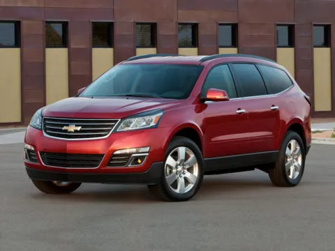 White 2017 Chevrolet Traverse LT for sale in Rockbridge, OH