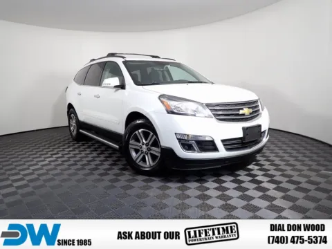 White 2017 Chevrolet Traverse LT for sale in Rockbridge, OH