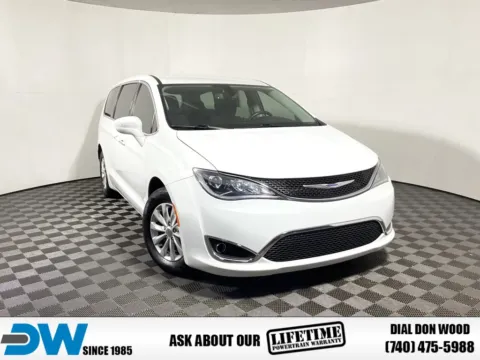 White 2019 Chrysler Pacifica Touring Plus for sale in Rockbridge, OH