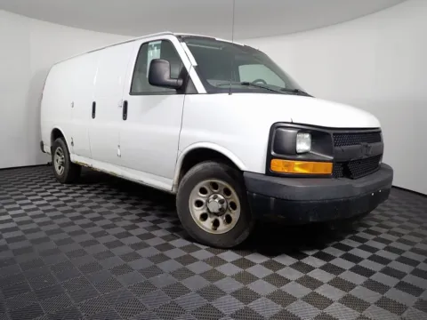 White 2009 Chevrolet Express 1500 Work Van for sale in Rockbridge, OH