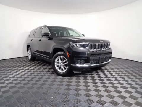 Black 2022 Jeep Grand Cherokee L Laredo for sale in Rockbridge, OH
