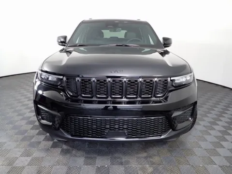 More photos of 2025 Jeep Grand Cherokee Altitude X at Don Wood Chrysler Dodge Jeep Ram, OH