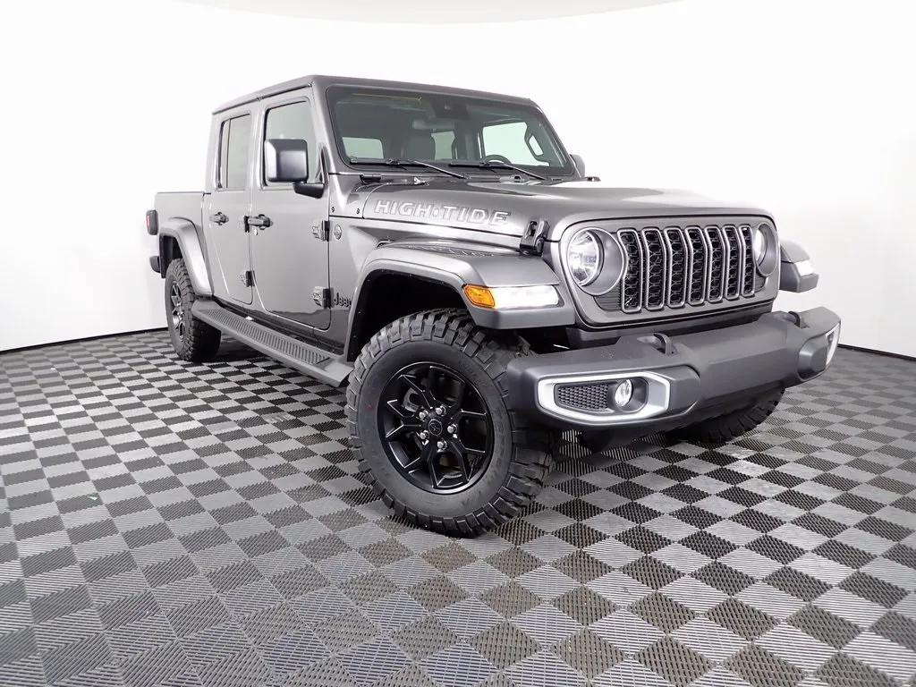 Gray 2025 Jeep Gladiator Sport for sale in Rockbridge, OH