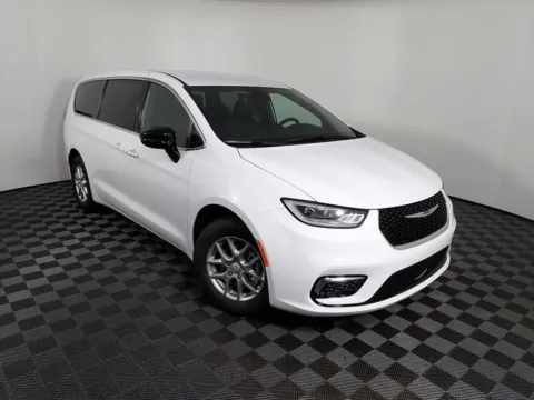 More photos of 2026 Chrysler Pacifica Select at Don Wood Chrysler Dodge Jeep Ram, OH