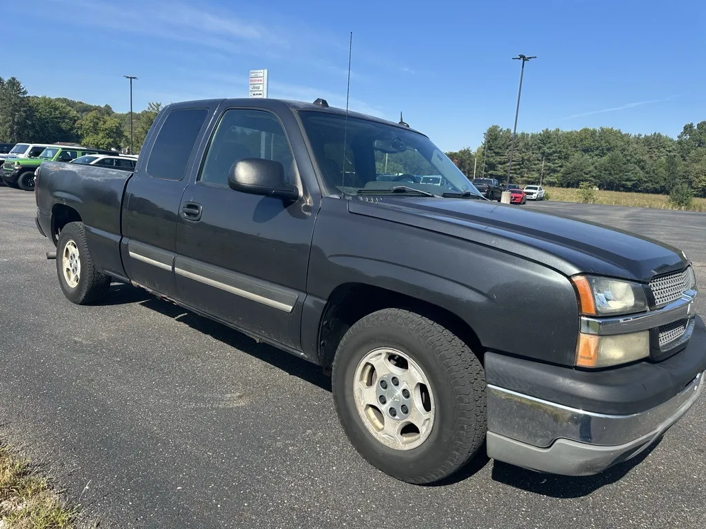 2004 Chevrolet Silverado 1500 LS for sale in Rockbridge, OH