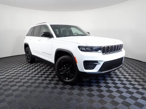 White 2025 Jeep Grand Cherokee Laredo for sale in Rockbridge, OH