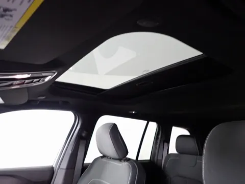 More photos of 2025 Jeep Grand Cherokee Laredo at Don Wood Chrysler Dodge Jeep Ram, OH