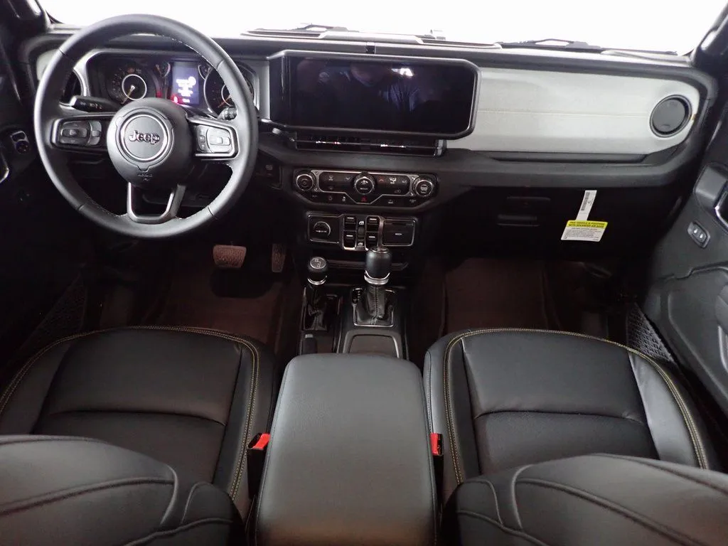 Jeep Wrangler photo 24