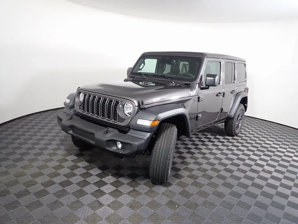 Jeep Wrangler photo 8