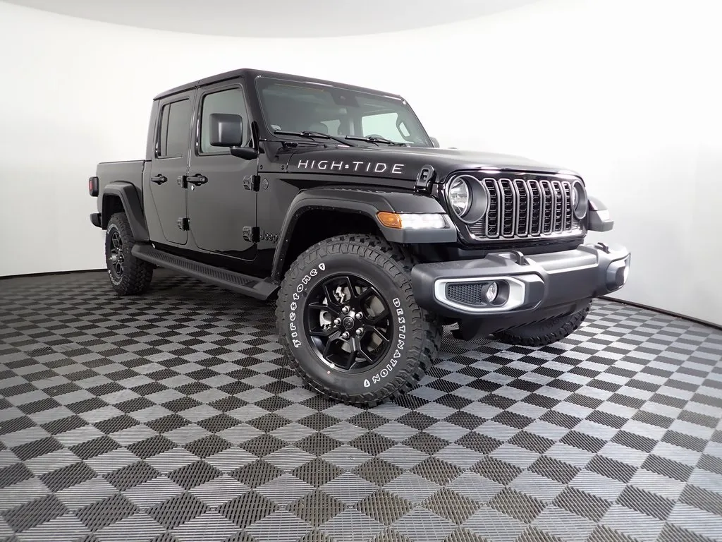 Black 2025 Jeep Gladiator Sport for sale in Rockbridge, OH