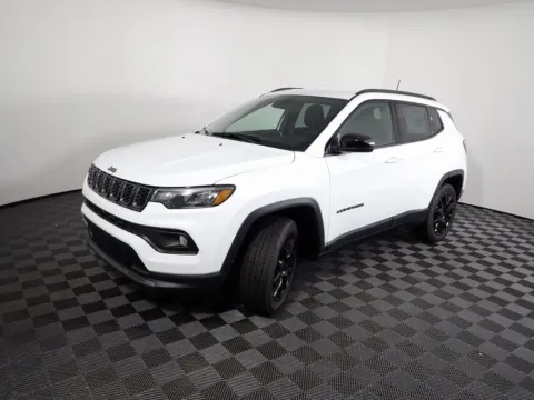 More photos of 2026 Jeep Compass Latitude at Don Wood Chrysler Dodge Jeep Ram, OH