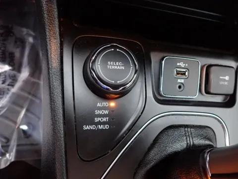 Another view of 2019 Jeep Cherokee Limited for sale in Rockbridge, OH at Don Wood Chrysler Dodge Jeep Ram