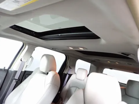 More photos of 2009 GMC Acadia SLT-1 at Don Wood Chrysler Dodge Jeep Ram, OH