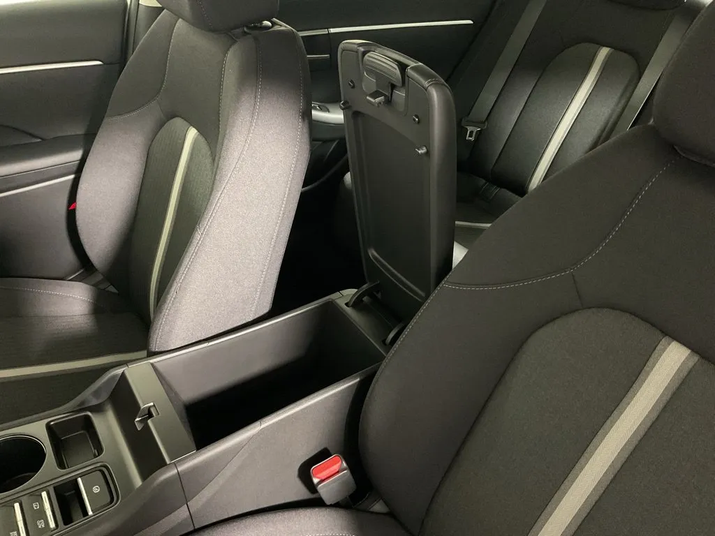Hyundai Sonata photo 30