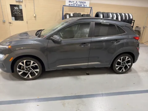 More photos of 2022 Hyundai Kona Limited at Don Wood Hyundai, OH
