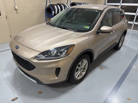 Another view of 2020 Ford Escape SE for sale in Athens, OH at Don Wood Hyundai
