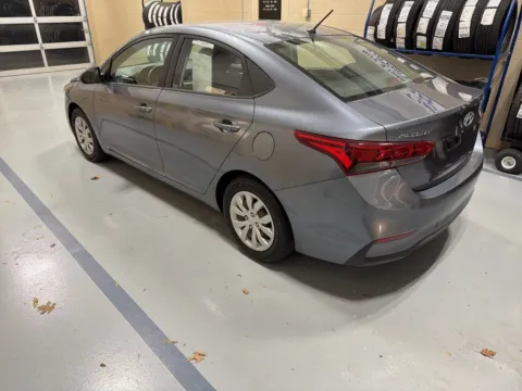 More photos of 2020 Hyundai Accent SE at Don Wood Hyundai, OH