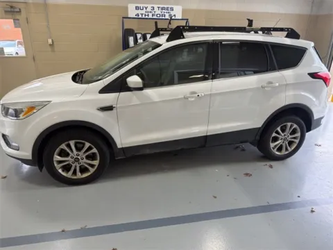 More photos of 2019 Ford Escape SE at Don Wood Hyundai, OH