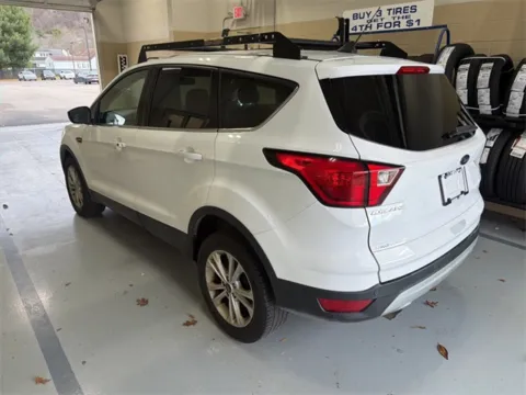 More photos of 2019 Ford Escape SE at Don Wood Hyundai, OH