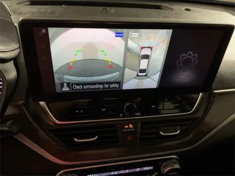 More photos of 2023 Nissan Altima 2.5 SL at Don Wood Hyundai, OH