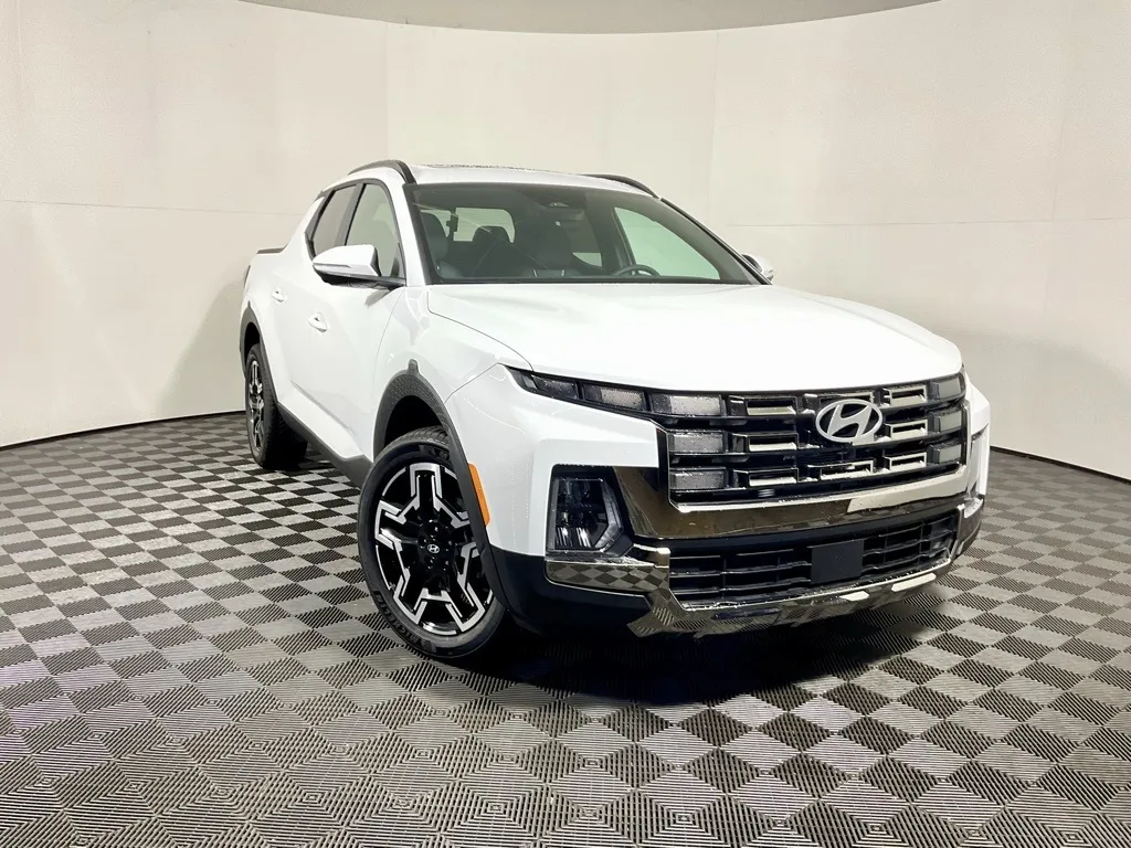 White 2026 Hyundai Santa Cruz Limited for sale in Athens, OH