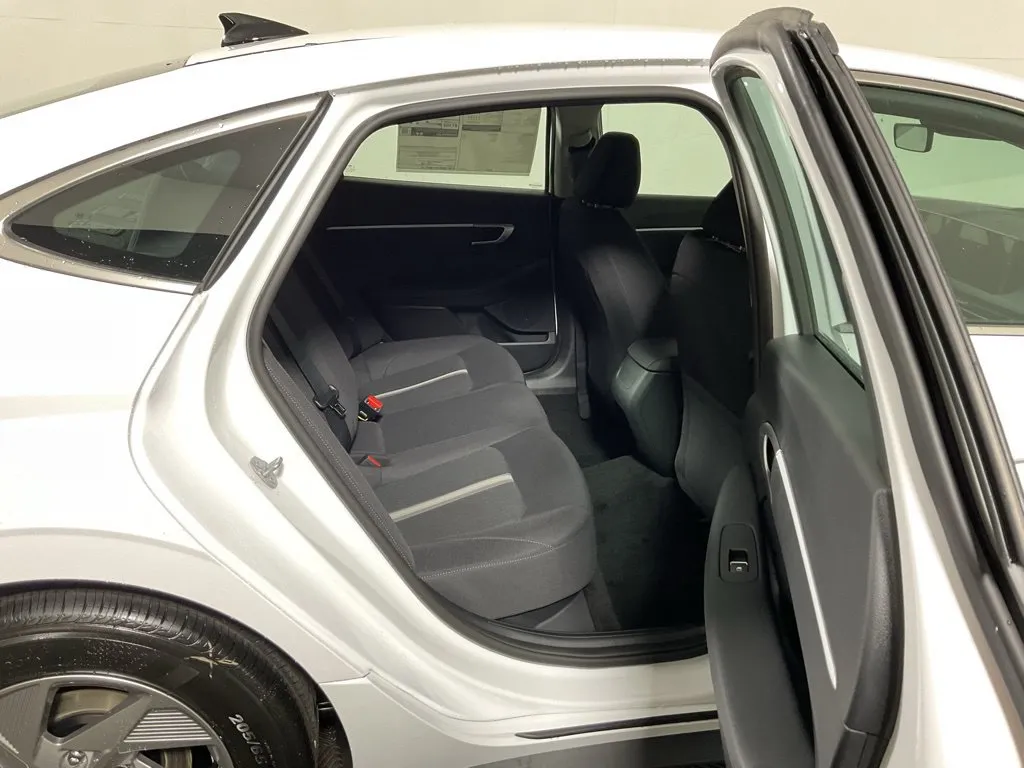 Hyundai Sonata photo 34
