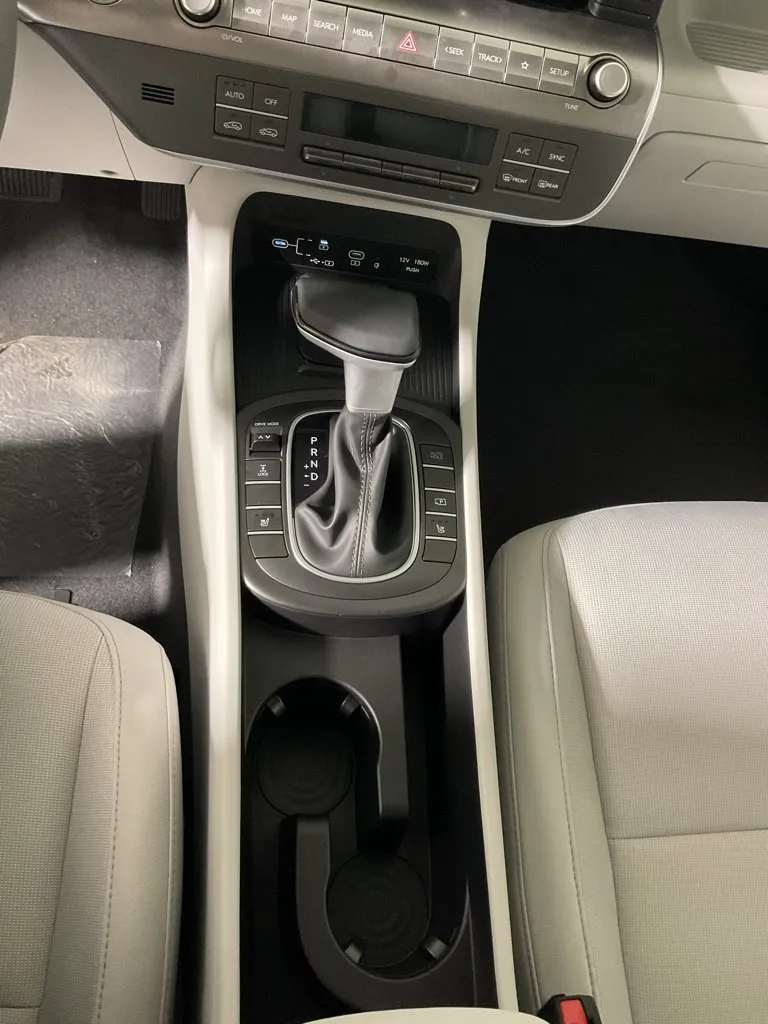 Hyundai Kona photo 29