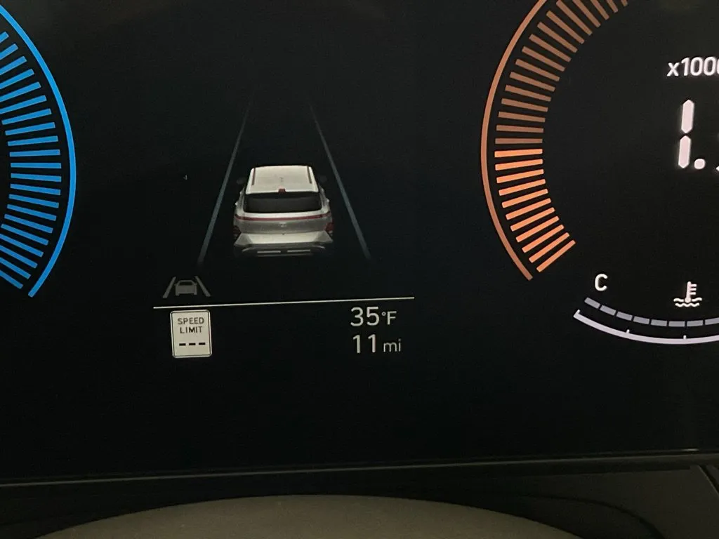 Hyundai Kona photo 39