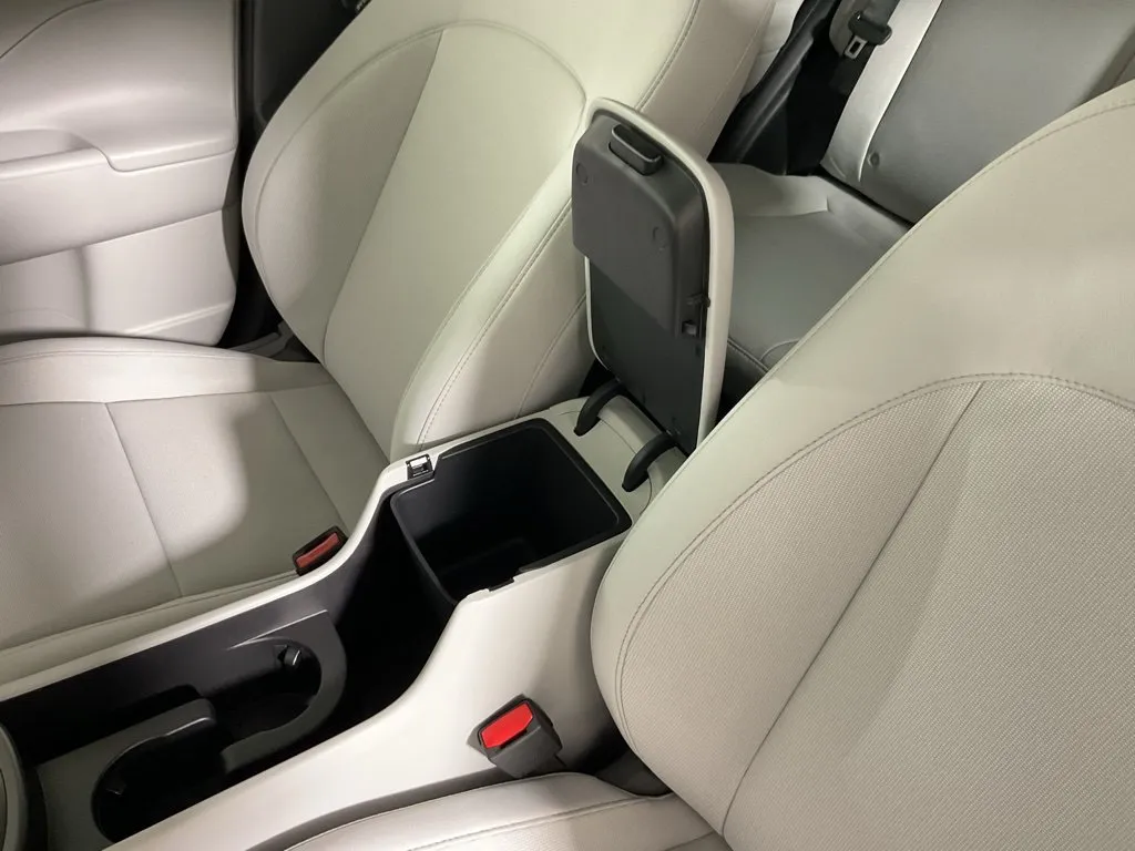 Hyundai Kona photo 30