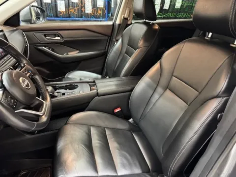 More photos of 2023 Nissan Rogue SL at Don Wood Hyundai, OH