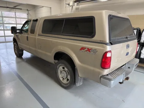 More photos of 2010 Ford F-250SD XL at Don Wood Hyundai, OH