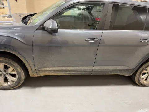 More photos of 2018 Volkswagen Atlas Launch Edition at Don Wood Hyundai, OH