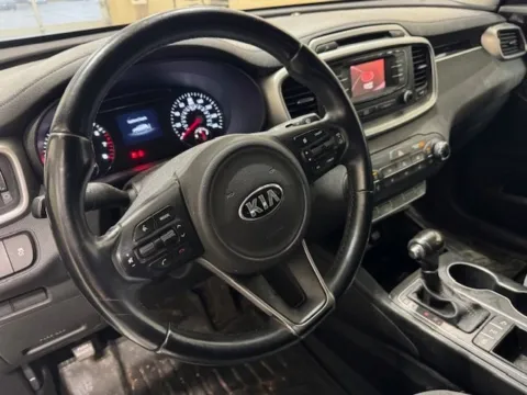 More photos of 2016 Kia Sorento LX at Don Wood Hyundai, OH