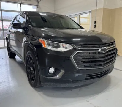 Black 2020 Chevrolet Traverse Premier for sale in Athens, OH