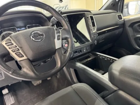 More photos of 2018 Nissan Titan SV at Don Wood Hyundai, OH