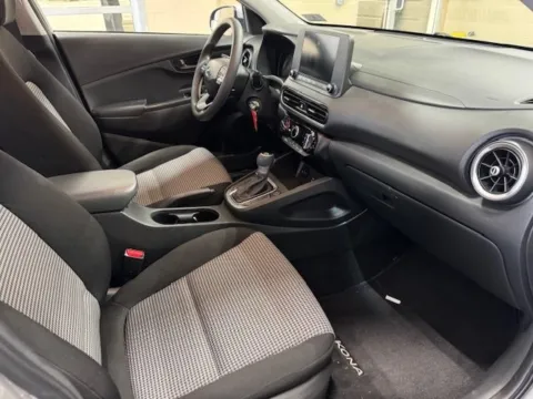 More photos of 2022 Hyundai Kona SE at Don Wood Hyundai, OH