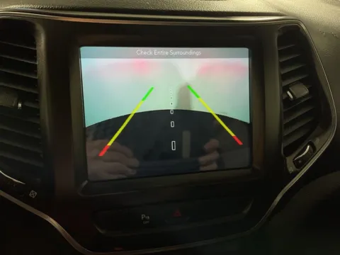 More photos of 2019 Jeep Cherokee Trailhawk at Don Wood Hyundai, OH